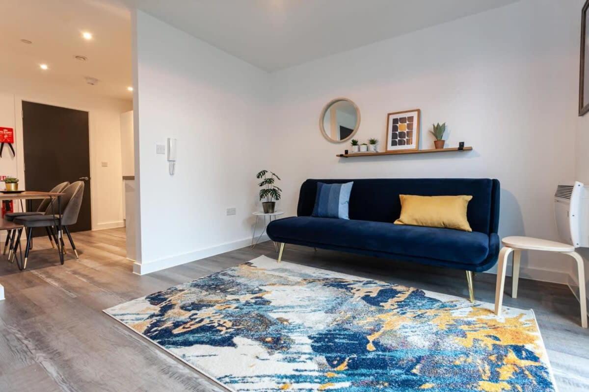 Superb 2 Bed Flat 5Min To Old Trafford Stadium Manchester Kültér fotó